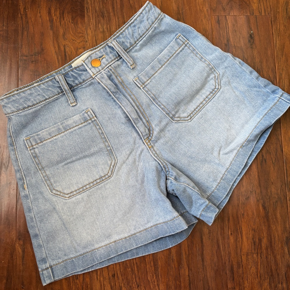 High Waisted Universal Thread Jean Shorts Size 4 Small